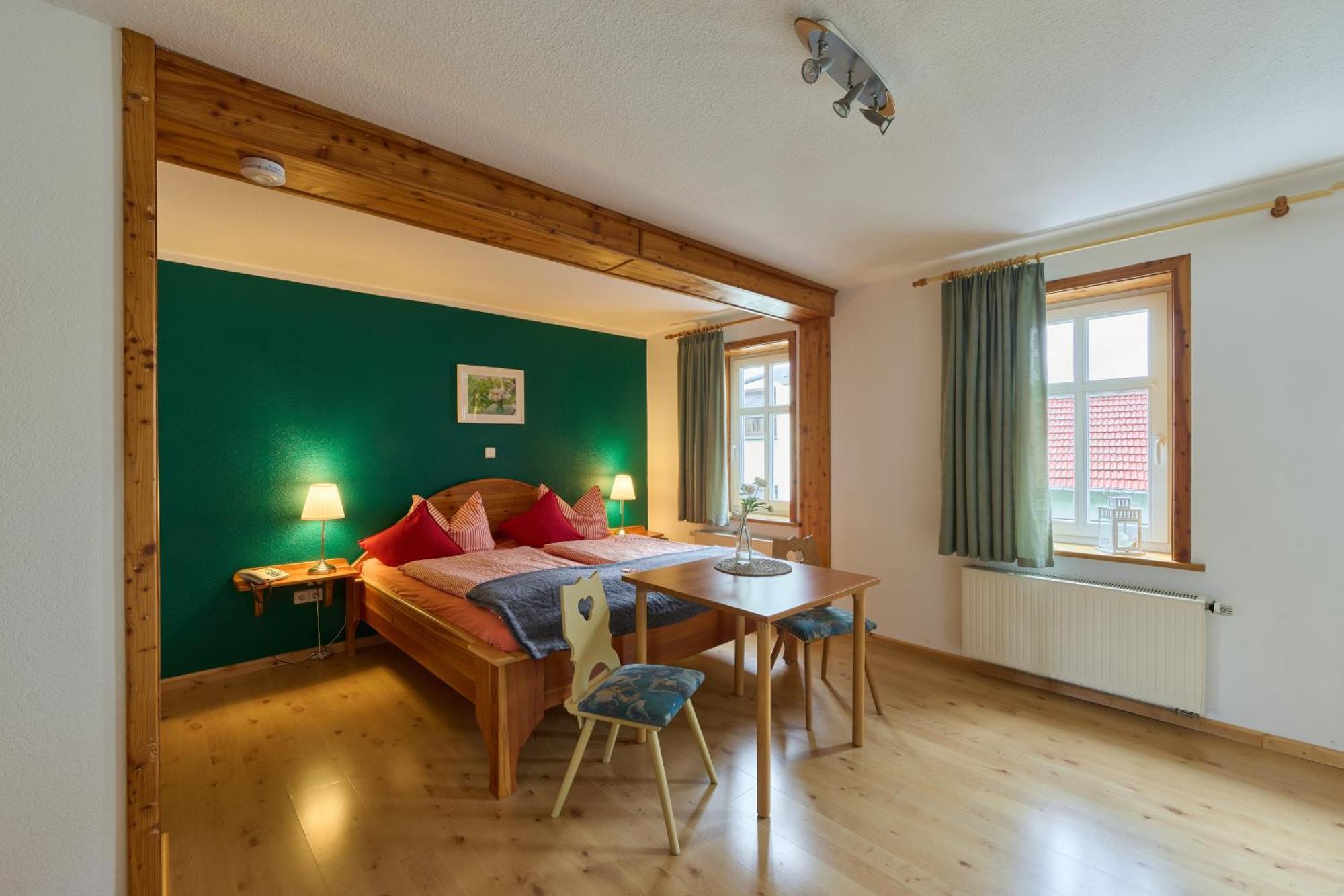 Landhotel Brauner Hirsch Kammerforst Room photo